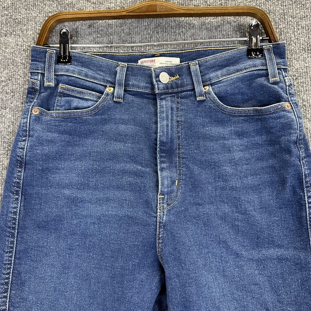Levi's Signature 10 (30) Straight Leg High Waist Jeans - Picture 2 of 13